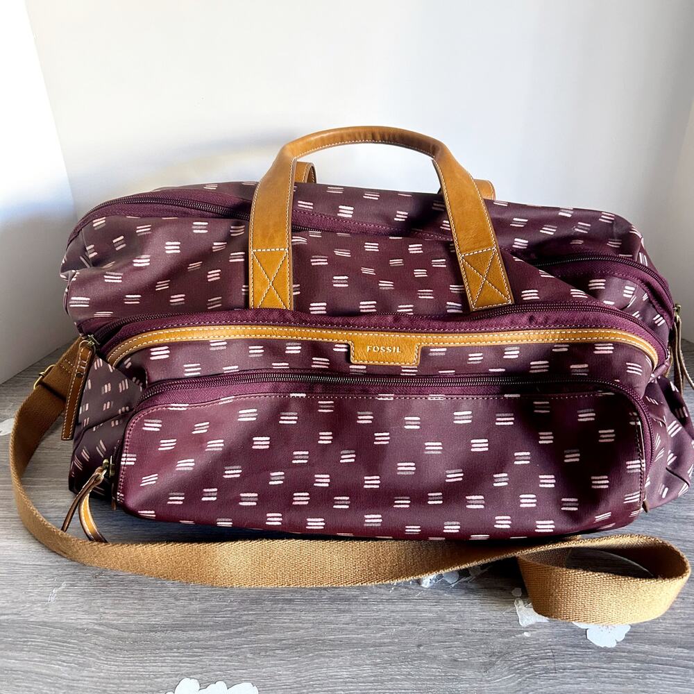 Fossil Eliza Purple Duffel Luggage Bag Maroon w/ Leather Straps & Accents EUC
